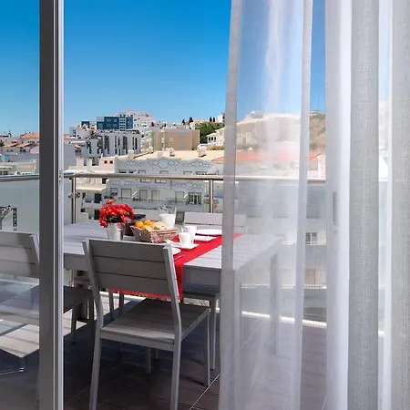 شقة D_loft Downtown البوفيرا